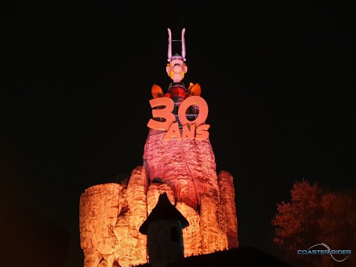 Petite nocturne d'Halloween entre amis au Parc Astérix