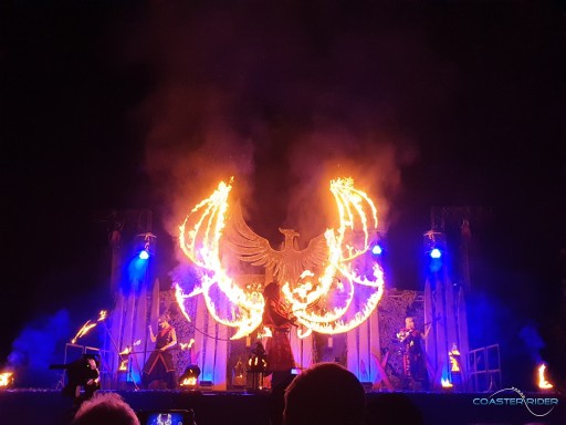 Petite nocturne d'Halloween entre amis au Parc Astérix